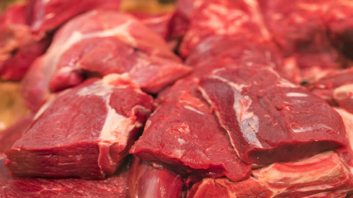 JBS USA procesa carne de res, cerdo y cordero en Estados Unidos / Bigstock