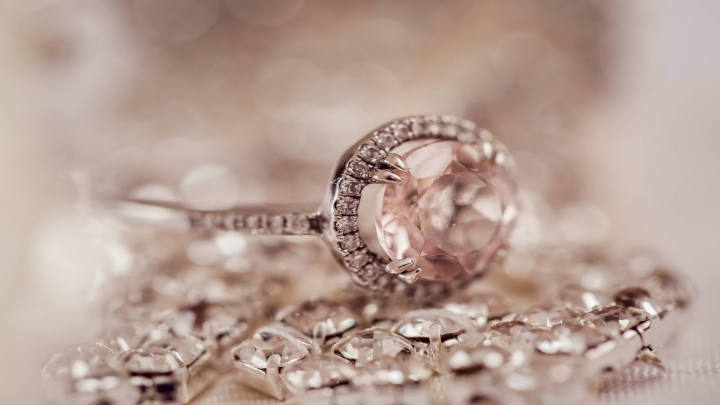 Vivara diseña y comercializa joyas, relojes y accesorios / Pixabay