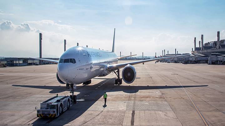 Desde 2014, a RIOgaleão administra a concessão de 25 anos para manter e operar o Aeroporto Internacional Tom Jobim, no Rio de Janeiro / RIOgaleão