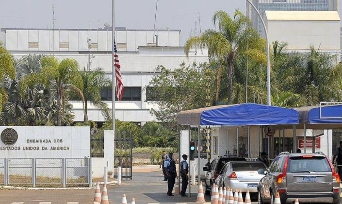 A Embaixada dos EUA comunicou que solicitantes de vistos orginalmente agendados para março terão que adiar suas entrevistas por tempo indeterminado/Agência Brasil