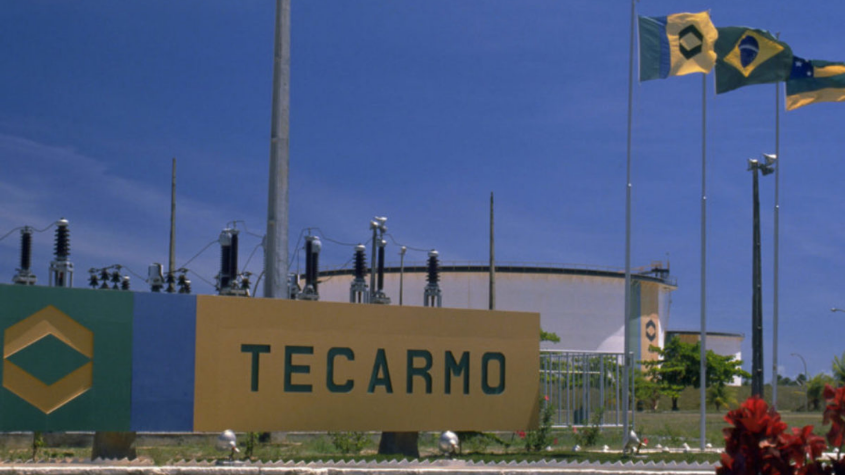 O Polo Carmópolis inclui 11 concessões de produção terrestre, dutos e infraestrutura e um terminal de uso privado – o Terminal Tecarmo/Petrobras