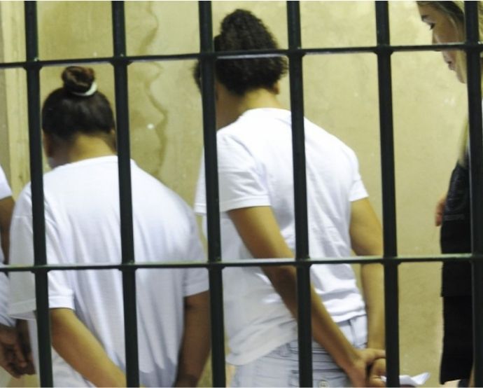 No caso julgado, filhos da condenada moram em município distante 230km do presídio mais próximo com capacidade para receber detentas/Agência Brasil