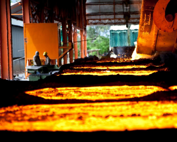 A Minasligas produz ferro silício, silício metálico e microsílica/Minasligas