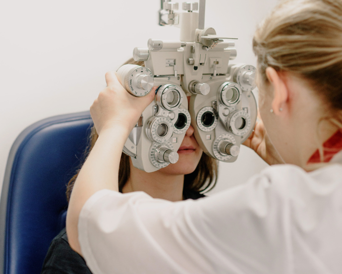 A Vision One é uma rede nacional de hospitais especializados em oftalmologia./ Canva