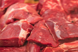 JBS USA procesa carne de res, cerdo y cordero en Estados Unidos / Bigstock