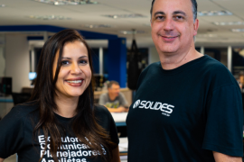 A Sólides, fundada por Mônica Hauck e Alessandro Garcia, é uma empresa de tecnologia focada no setor de gestão de RH e retenção de talentos/Sólides