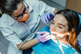 Inpao Dental realiza quase 1 milhão de procedimentos por ano./Canva