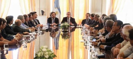 Alberto Fenández en reuniones para fomentar la inversión en Argentina / Archivo