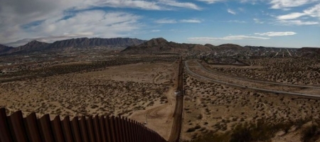 Biden, assim que assumiu o governo, suspendeu a construção do muro na fronteira com o México/Divulgação/Agência Lusa
