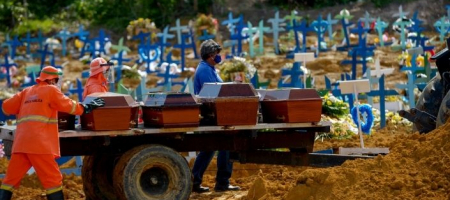 Cemitério Público Nossa Senhora Aparecida em Manaus/ Alex Pazuello/Semcom