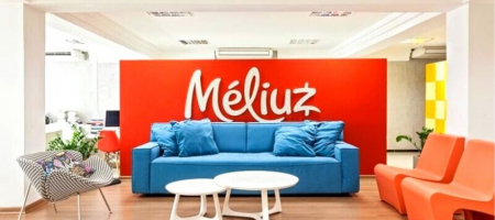 Méliuz é uma empresa de tecnologia que oferece soluções digitais por meio de uma plataforma integrada de marketplace e serviços financeiros/Méliuz
