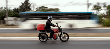 Fundada em 2017, em Brasília, a Origem é, atualmente, a única fabricante de motocicletas elétricas no Brasil/Origem Motos
