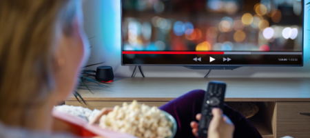 A Fábrica Entretenimento produz conteúdo audiovisual para empresas como Netflix, Amazon Prime Video, Turner e HBO Max/Canva