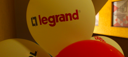 A segunda compra fortalece a presença da Legrand no mercado brasileiro./Legrand - Facebook