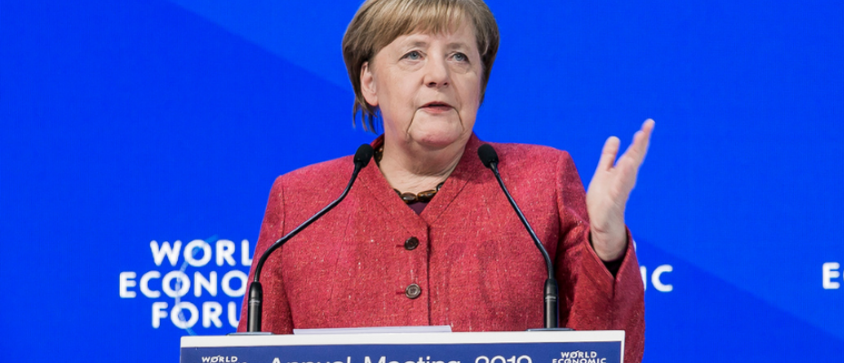 A eleição para o novo sucessor de Angela Merkel, como chanceler da Alemanha, ainda está longe de mostrar seus resultados finais/Fórum Econômico Mundial / Sandra Blaser