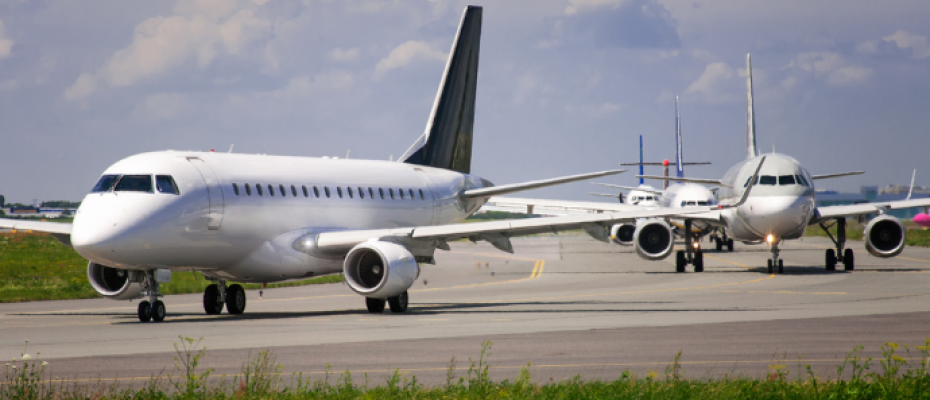 Os três blocos de aeroportos processam, juntos, aproximadamente 15,8% do total do tráfego de passageiros do país/Canva